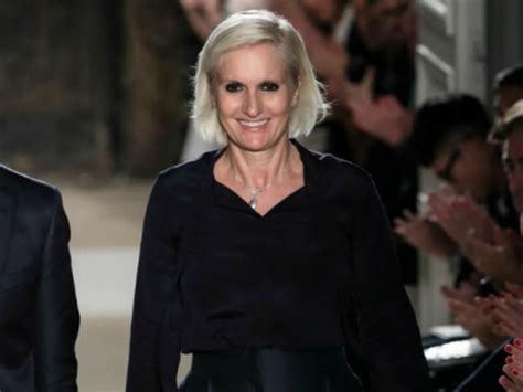 who is the current designer for dior|dior's new artistic director.